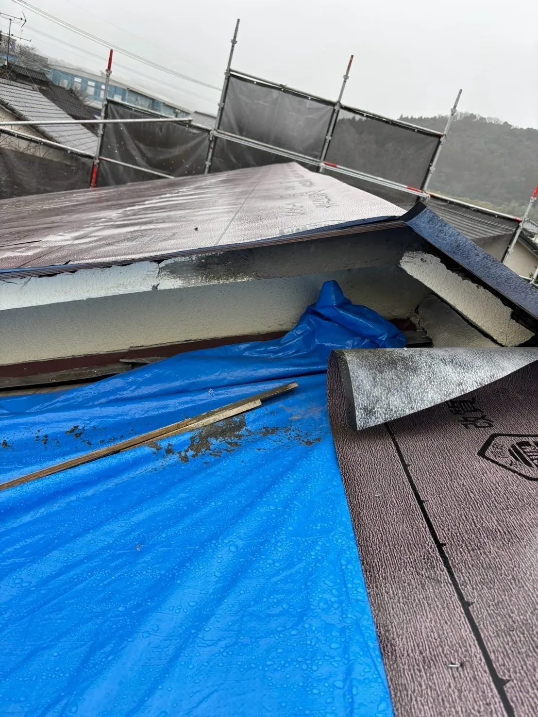 【由布市】外壁塗装+ひび割れ補修工事|ドライフレックスで耐久性アップ!【おんせんぺいんと施工事例】