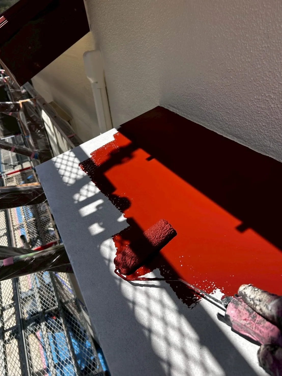 【由布市】外壁塗装+ひび割れ補修工事|ドライフレックスで耐久性アップ!【おんせんぺいんと施工事例】