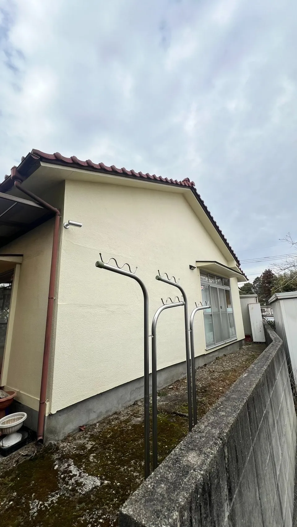 【由布市】外壁塗装+ひび割れ補修工事|ドライフレックスで耐久性アップ!【おんせんぺいんと施工事例】