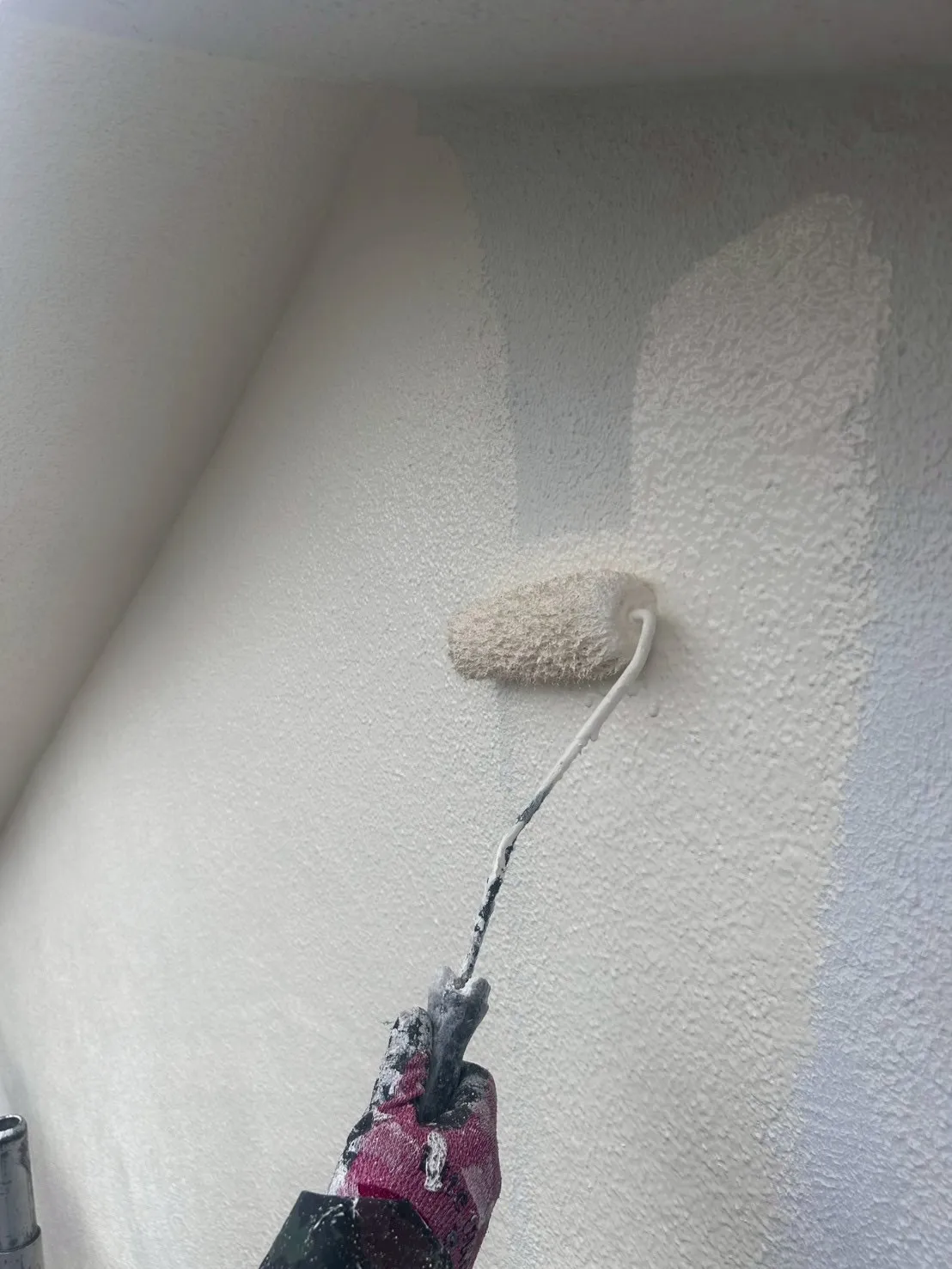 【由布市】外壁塗装+ひび割れ補修工事|ドライフレックスで耐久性アップ!【おんせんぺいんと施工事例】