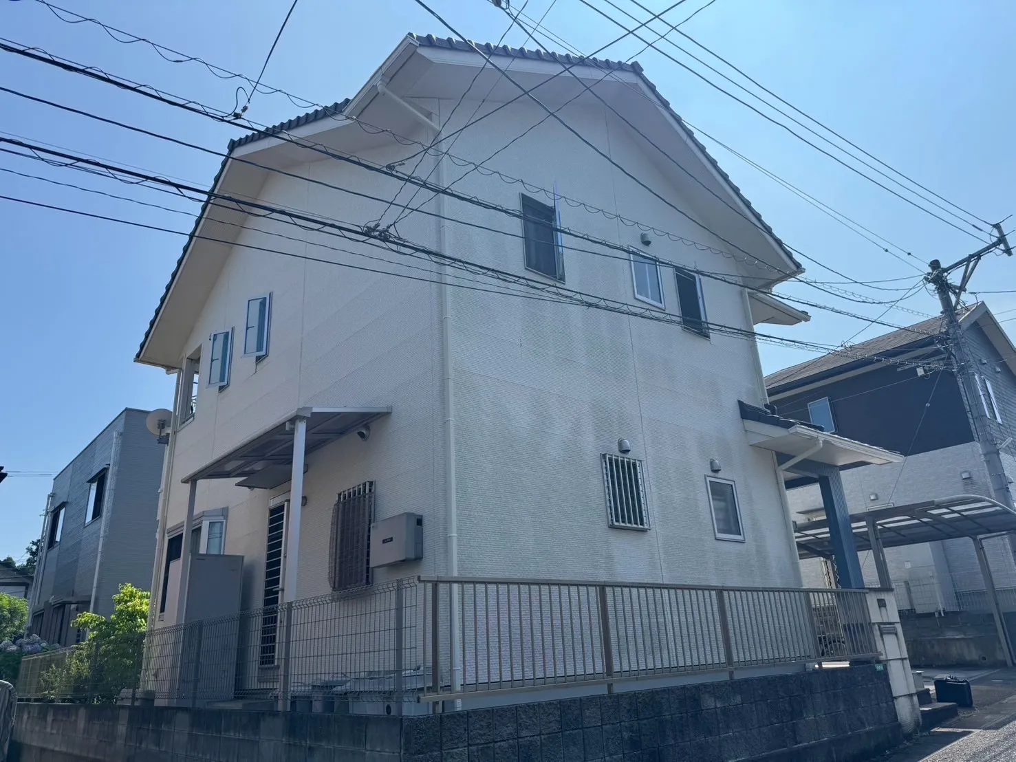 【由布市】爽やかなブルー×ホワイトで“新築級”の外観に!外壁塗装リフォーム事例