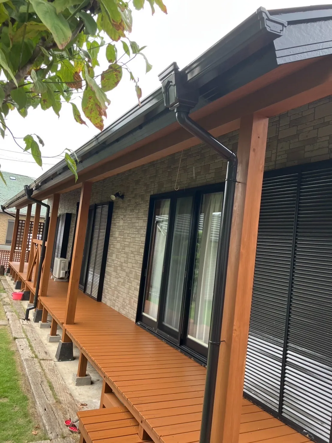 【大分市】外壁クリアー塗装＋木部塗装で“新築級の輝き”を再生！リフォーム事例✨