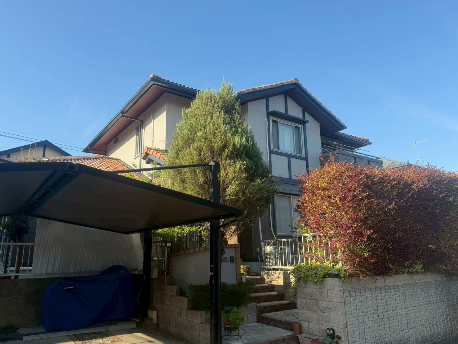 【由布市 外壁塗装】｜🌸ツートンカラーでここまで変わる！高級感ある外観に生まれ変わった実例🌸