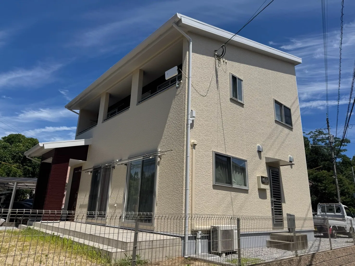 【由布市】外壁塗装の施工事例 汚れや黒ずみを一掃✨明るく清潔感のある住まいへ
